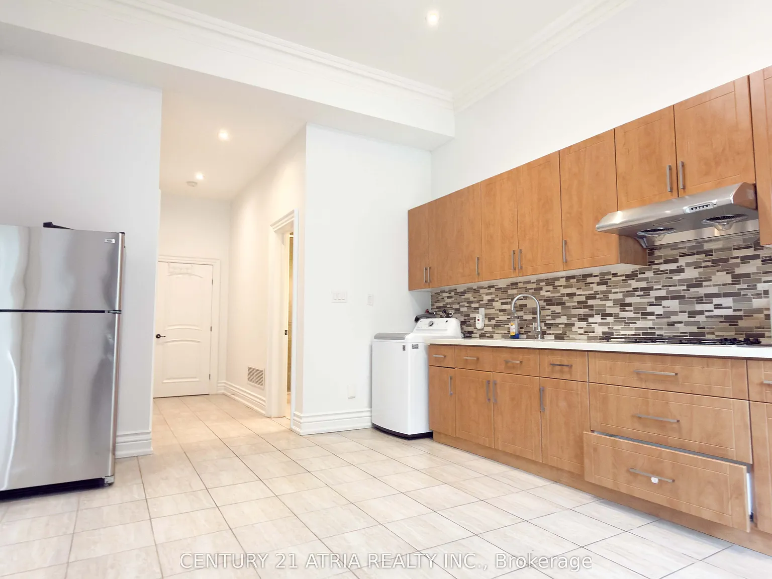 2 bed, $1,900 — Photo 2