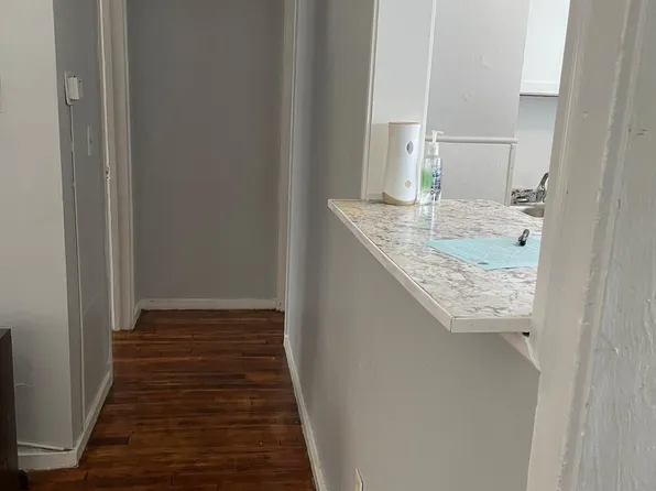 33008 Alamo Ct, Westland, MI 48186