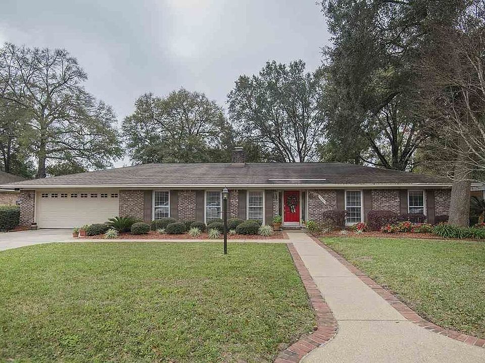 1st image of 1121 Coila St