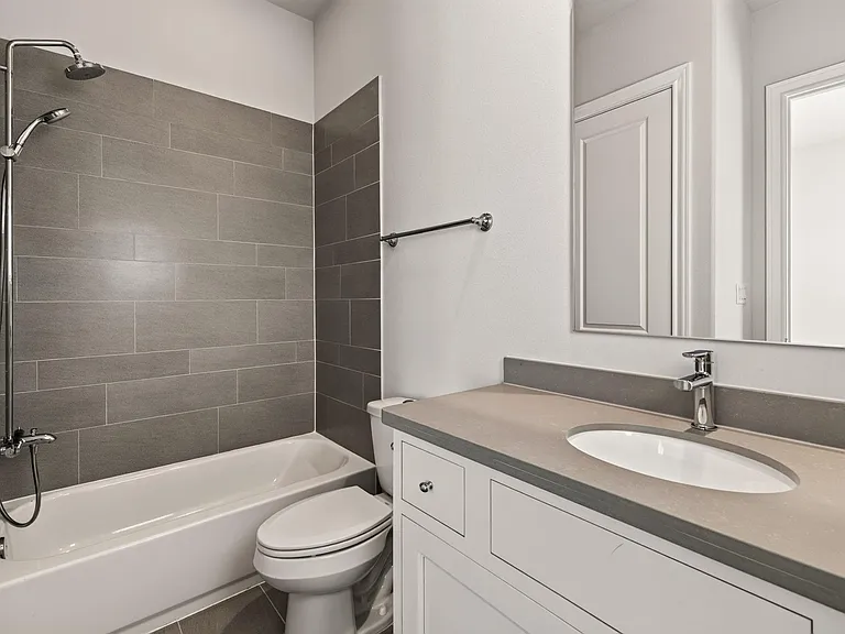 8711 Oak Kolbe Ln — Photo 42