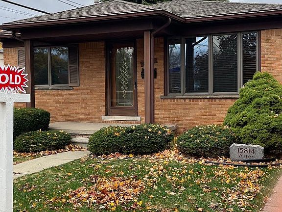 2nd image of 15814 Aster Ave