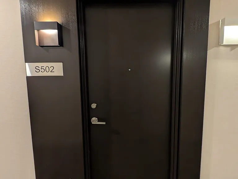 112 George St S #502 — Photo 3