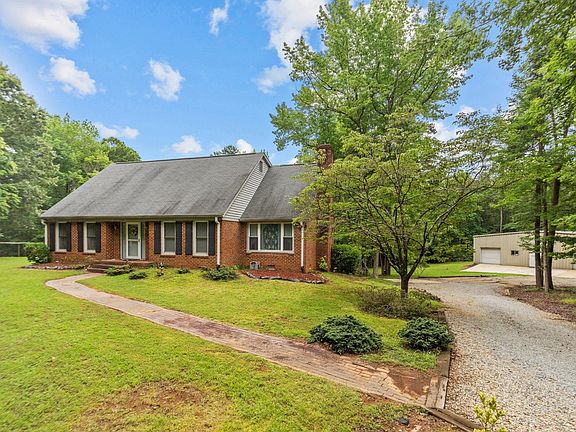 5th image of 5803 Country Lane Dr