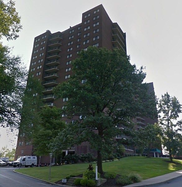 1st image of 5300 Hamilton Ave Unit 208