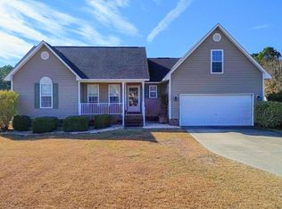 327 Oakmont Drive, Hampstead, NC 28443