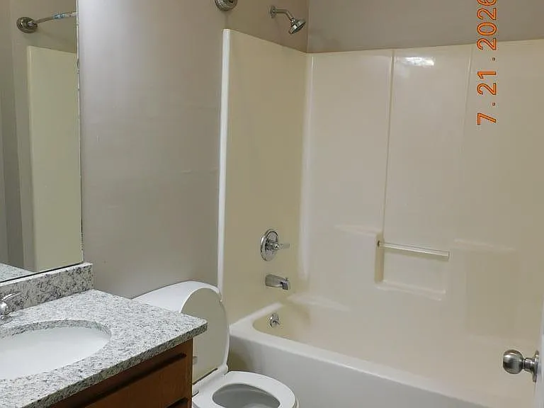 506 Club Villa Ct #2 — Photo 8