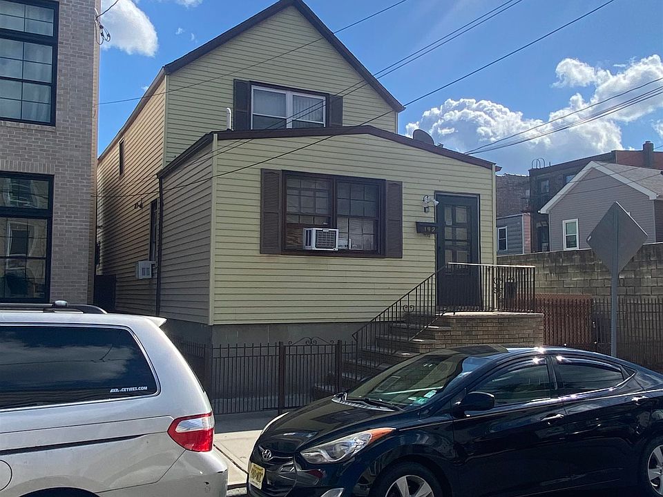 2nd image of 192 Cambridge Ave