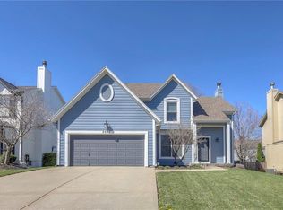 2636 W Surrey St, Olathe, KS 66061