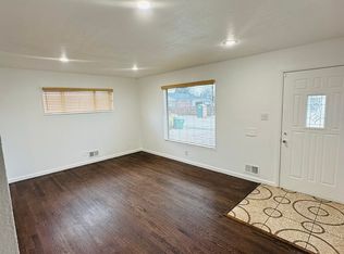 940 W 70th Pl, Denver, CO 80221