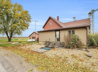 11940 Elizabeth St, Farmer City, IL 61842