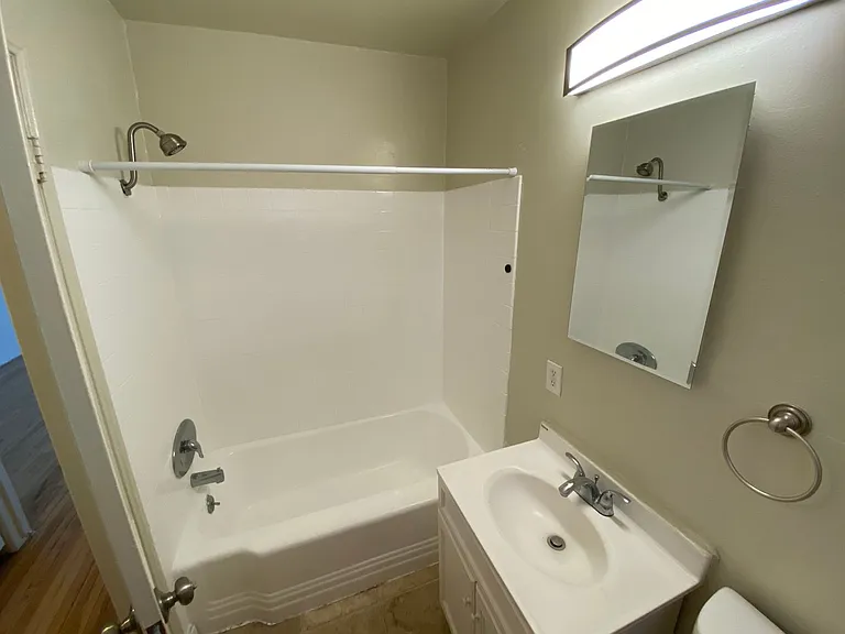 478 Landfair Ave — Photo 17