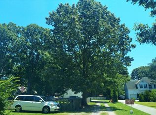 612 Woodstock Rd, Virginia Beach, VA 23464