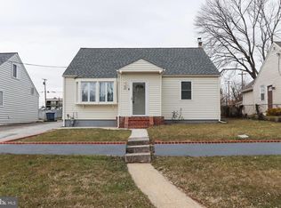 8 Village Rd, Baltimore, MD 21208