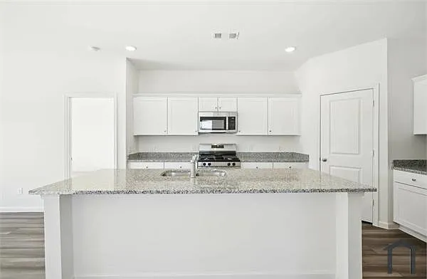 1870 Purtis Creek Dr — Photo 4
