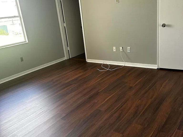 1021 SW Dubois Ave — Photo 8