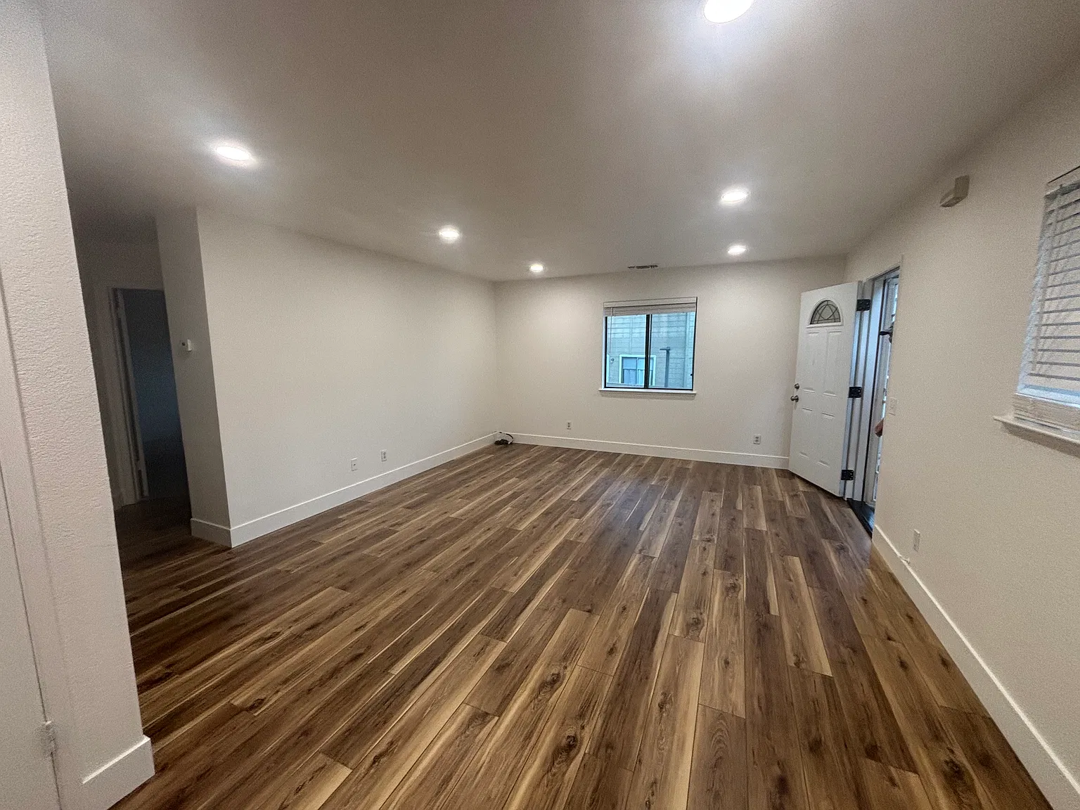 2 bed, $1,850 — Photo 4