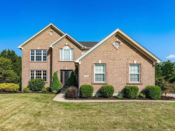 1111 Pond Ridge Cir, Hamilton, OH 45013