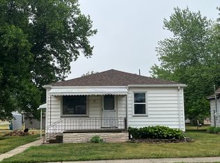 205 W 2nd St, Spring Valley, IL 61362