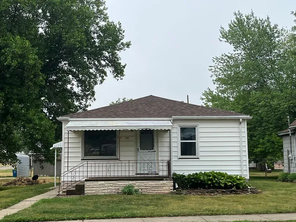 205 W 2nd St, Spring Valley, IL 61362