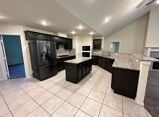 7014 Limestone Cir, Manvel, TX 77578