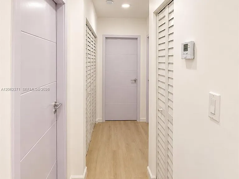 552 NW 7th St #6 — Photo 11