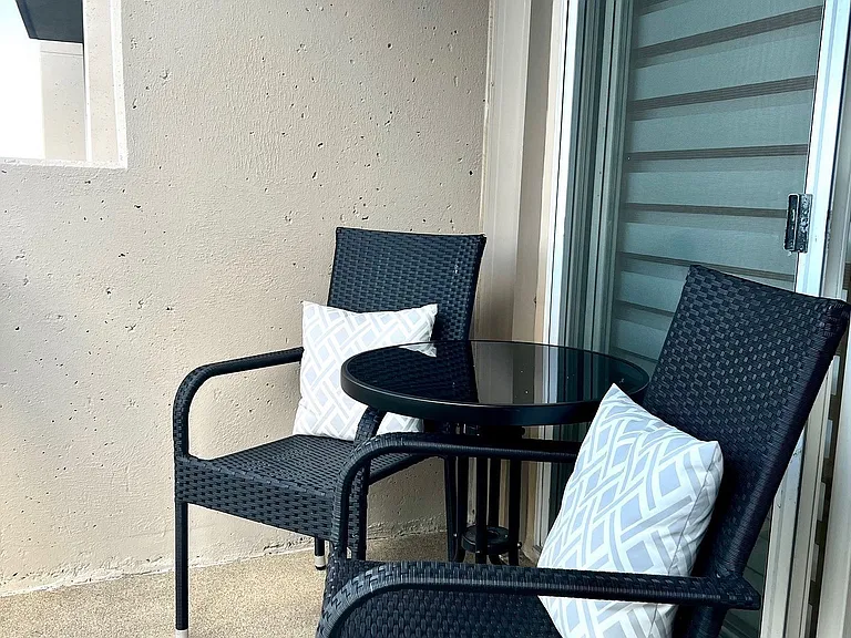 858 Commissioners Rd E #905 — Photo 15