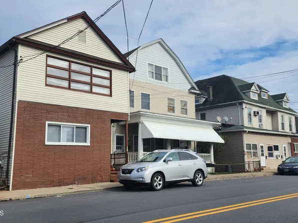 647 Sanderson St, Throop, PA 18512