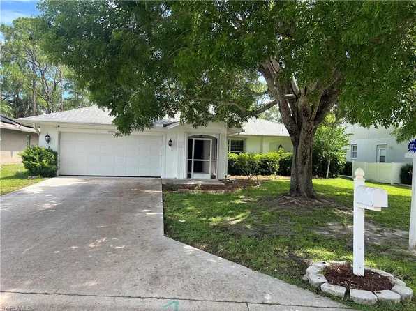 3586 Kent DR, NAPLES, FL 34112