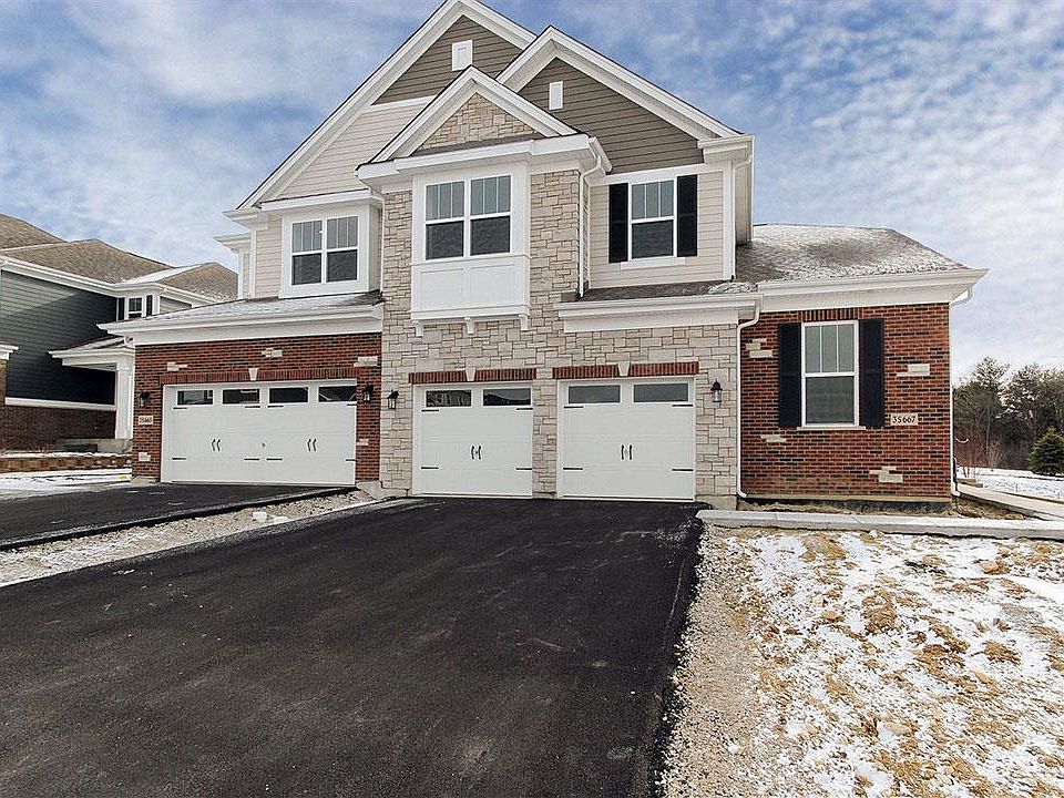 Located on 3302 in Herrick Woods in Warrenville, IL