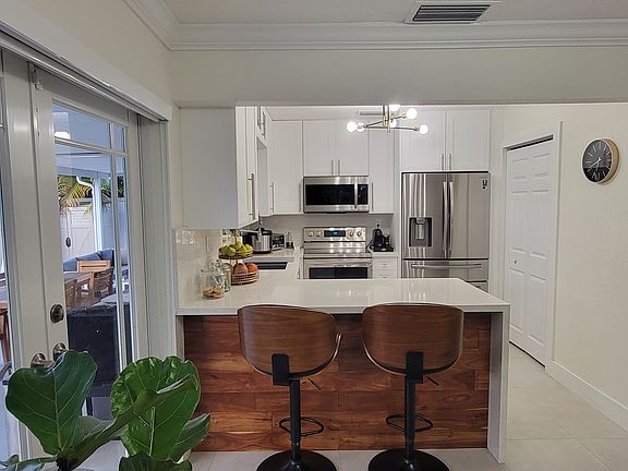 3rd image of 10633 SW 22nd Ter