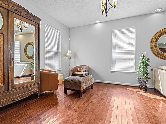 3rd image of 1817 Coral Bay Ct