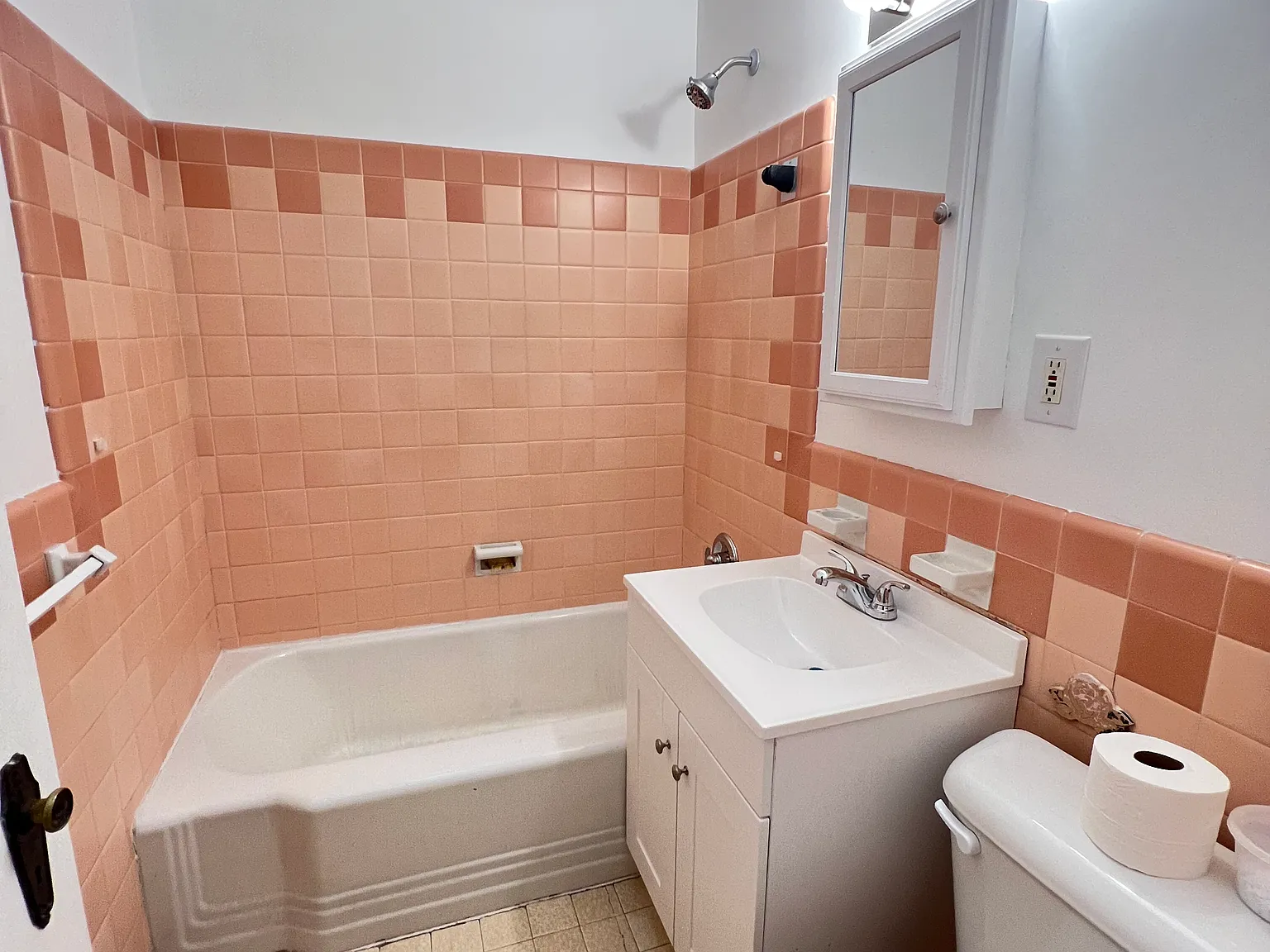 3 bed, 1168 sqft, $1,600 — Photo 4