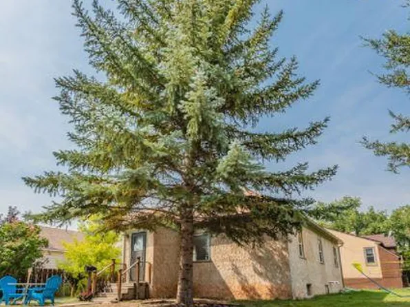 1002 S 8th St #1, Laramie, WY 82070