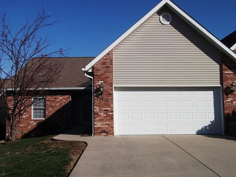 1st image of 2419 N Stonelake Cir