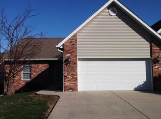 2419 N Stonelake Cir, Bloomington, IN 47404