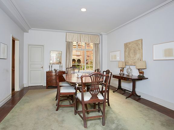 4th image of 115 E 67th St APT 2B