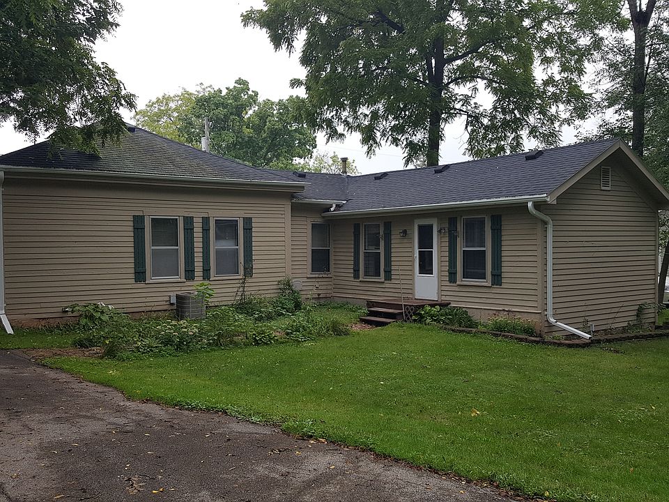 2nd image of 320 Jackson Ave