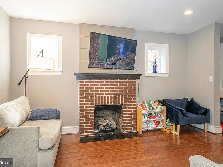 431 W Baltimore Ave — Photo 5