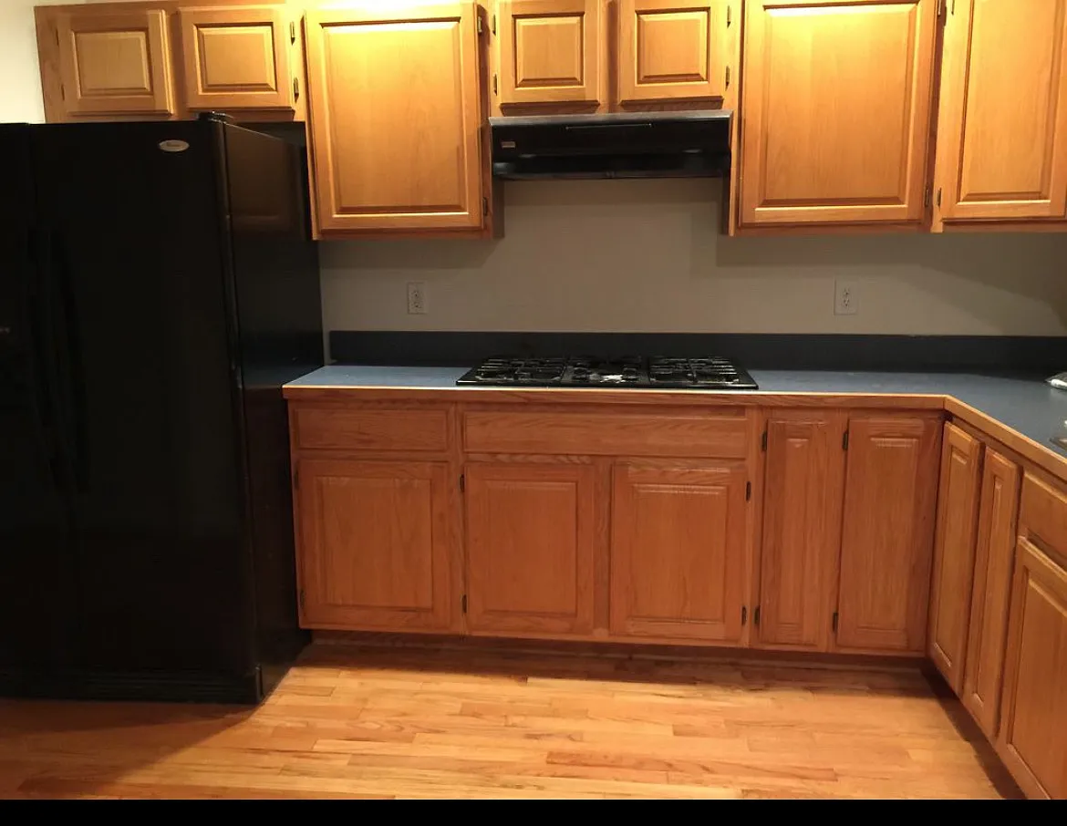 3 bed, 1843 sqft, $2,950 — Photo 1