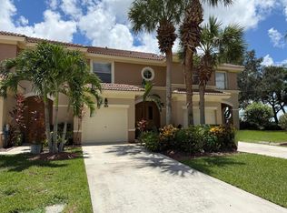 369 River Bluff Ln, Royal Palm Beach, FL 33411