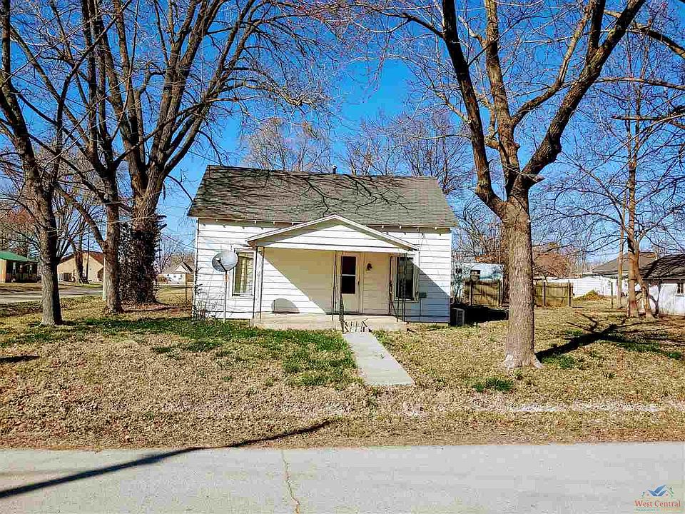 1st image of 206 W 2nd St