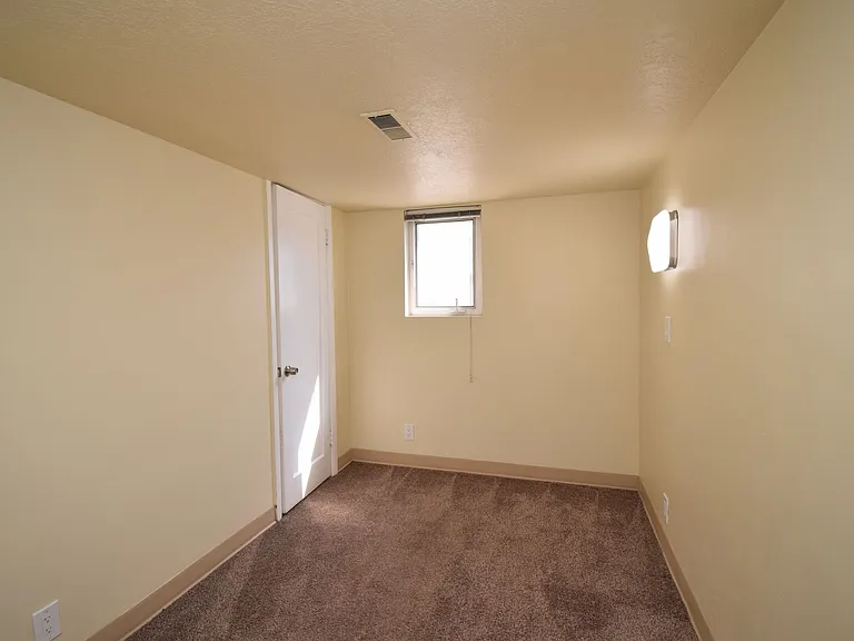 1869 E 7200 S — Photo 7