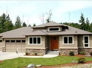 9451 Capstan Dr NE, Bainbridge Island, WA 98110