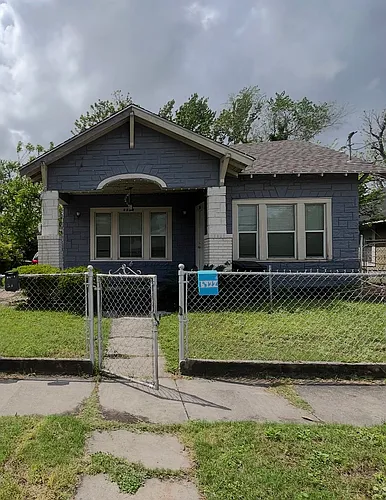 6922 Avenue L Photo 1
