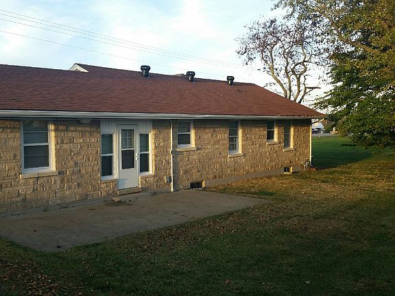 3rd image of 648 W Main St