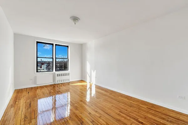 Rented by Pistilli Realty Group | media 4