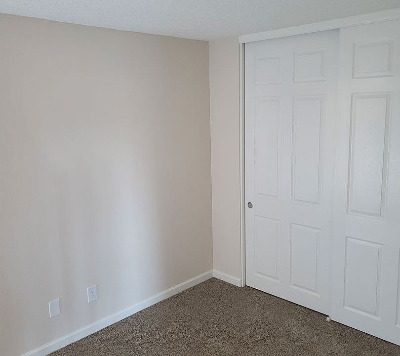 1st image of 13882 Clinton St APT 26