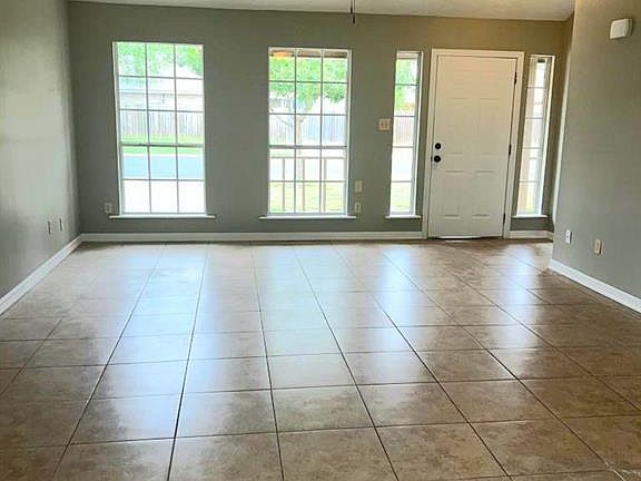 2nd image of 2116 Del Oro Dr