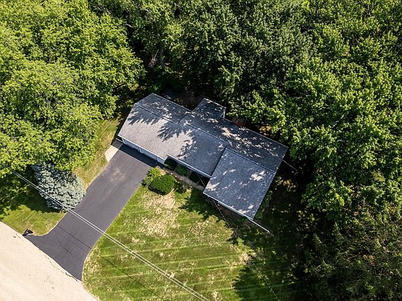 4th image of 13591 Beaver Dr