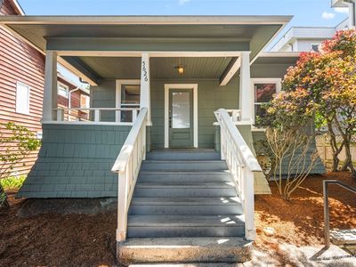 5626 Roosevelt Way NE, Seattle, WA, 98105